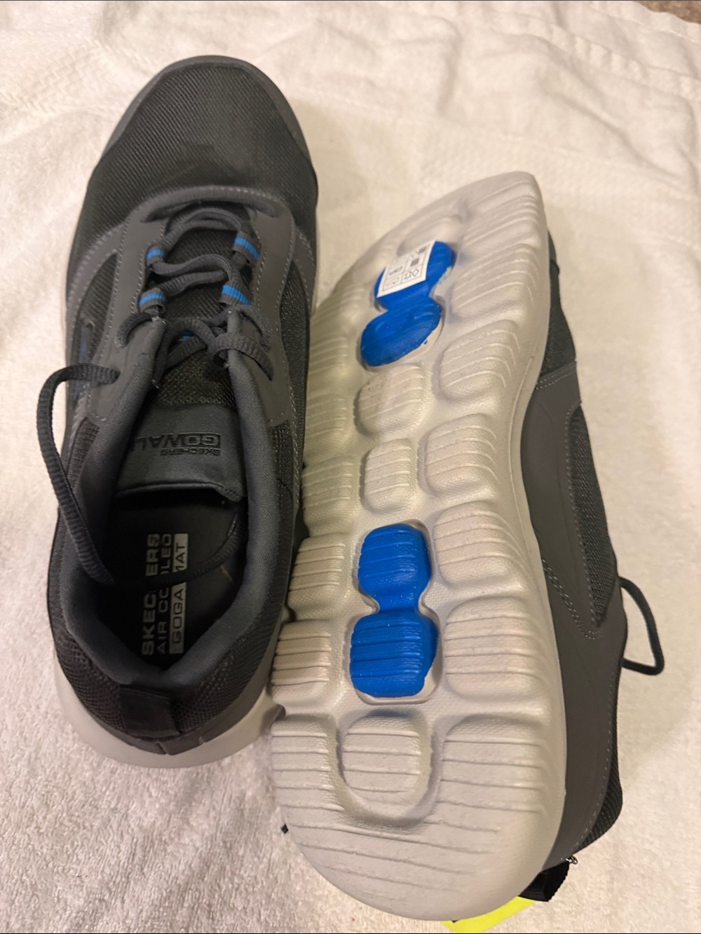 Skechers Men's Charcoal Gray Athletic Sneakers with Blue Accents - Picture 6 of 6
